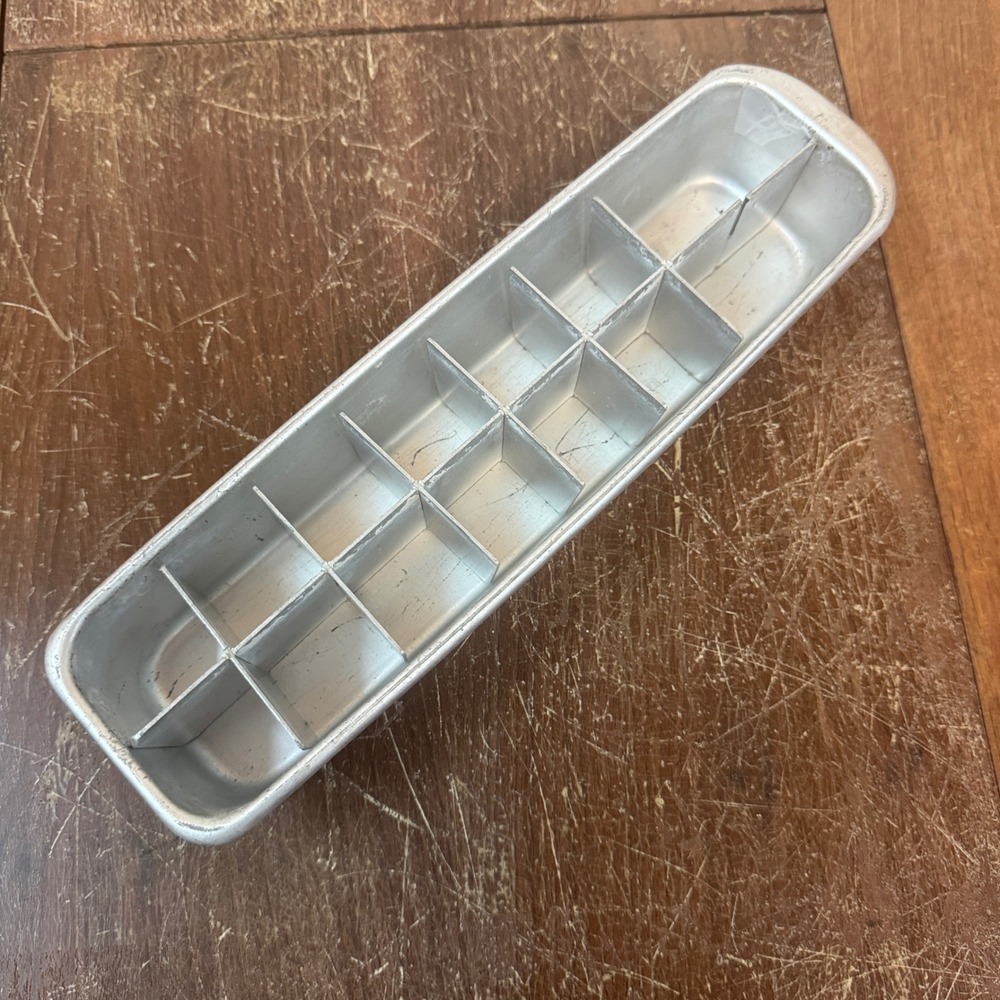 Vintage Aluminum Ice Cube‎ Tray Mid Century Kitchen